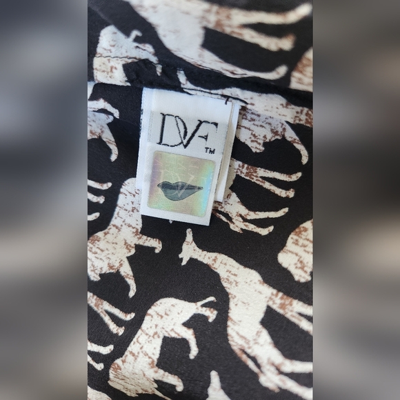 Diane Von Furstenberg African Animal Print Top - Size 4 - Picture 10 of 11